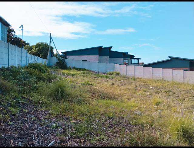 1,104M² VACANT LAND FOR SALE IN DANA BAY